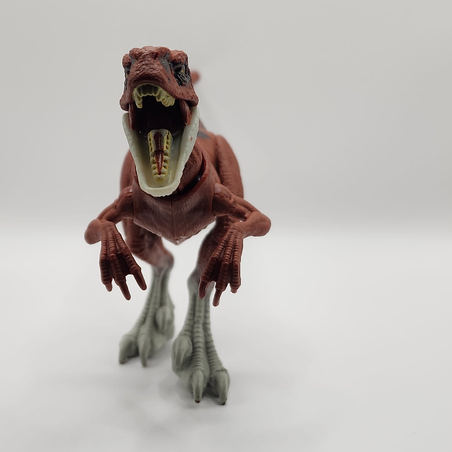 Jurassic World Dominion Extreme Damage Atrociraptor Dinosaur Figure